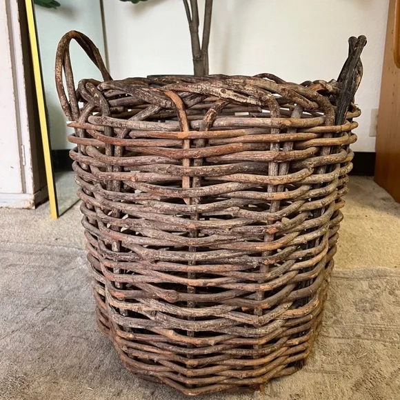 Vintage Basket Extra Large Handmade Rustic Style Basket - Picture 2 of 5